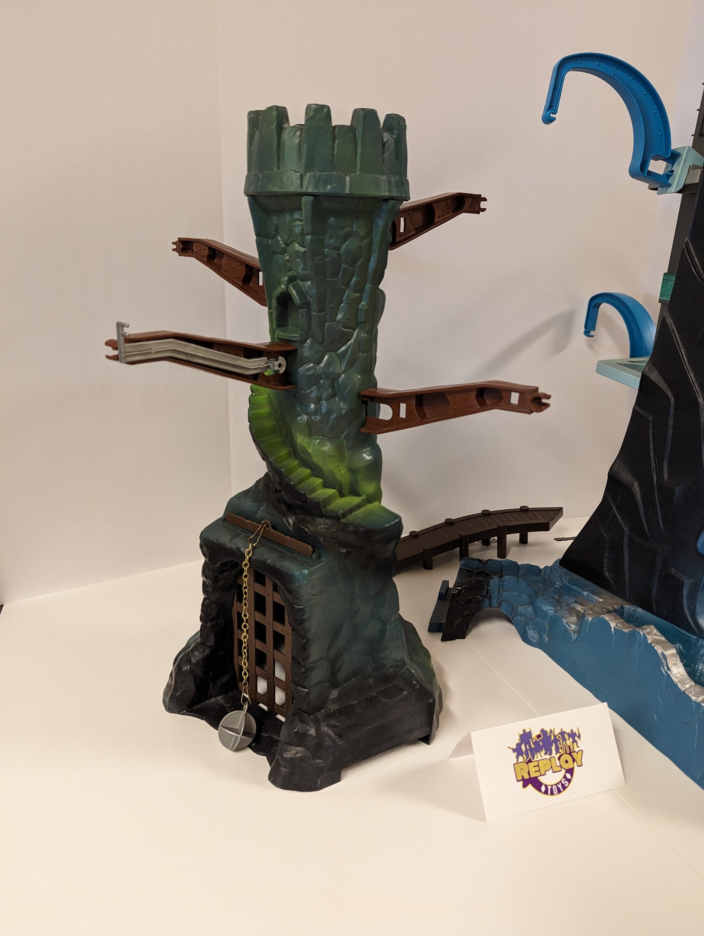 Vintage He-Man and the Masters of the Universe (MOTU) Eternia Playset