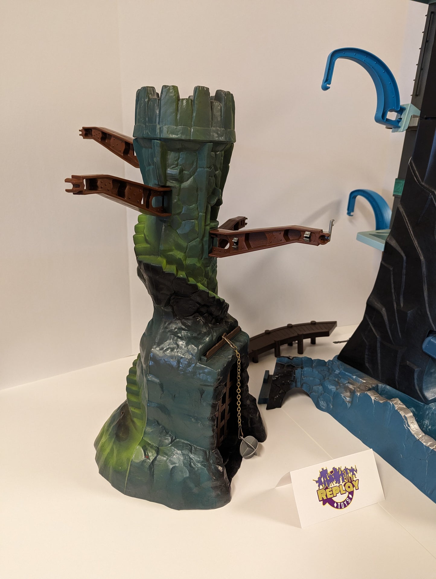 Vintage He-Man and the Masters of the Universe (MOTU) Eternia Playset