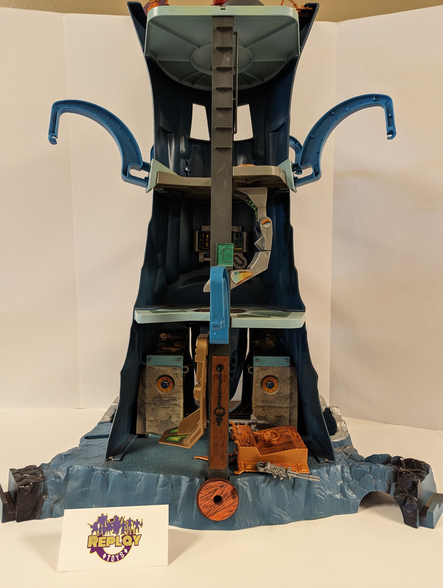 Vintage He-Man and the Masters of the Universe (MOTU) Eternia Playset