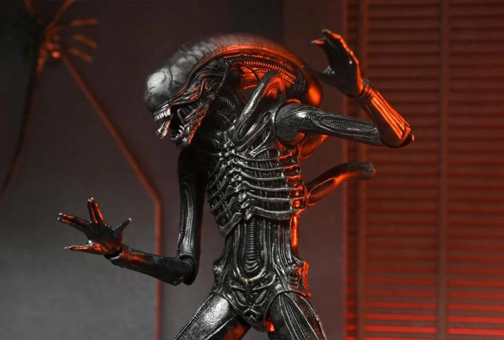 Alien: Romulus Ultimate Xenomorph XX121 Action Figure