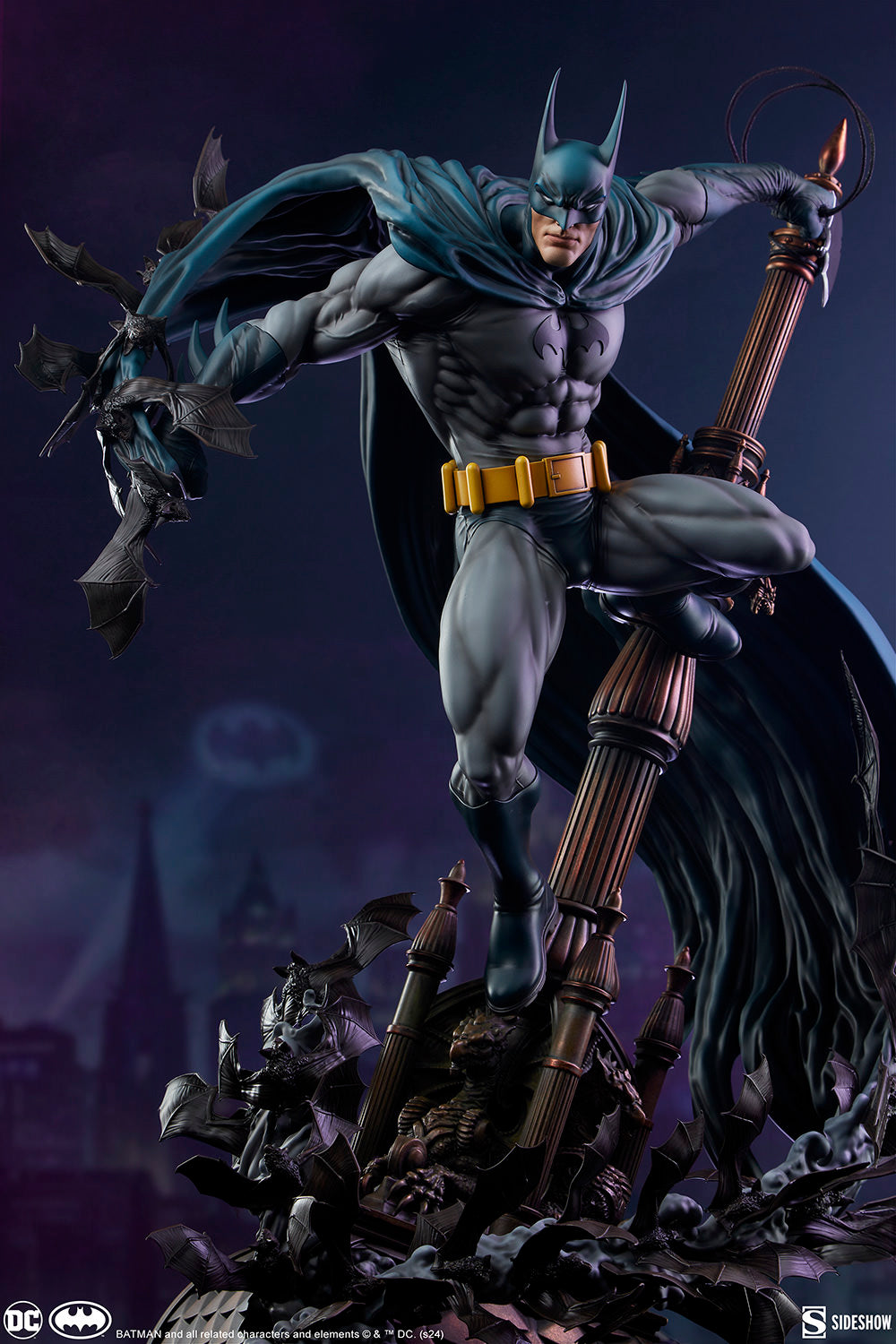 Batman™ Premium Format™ Figure
