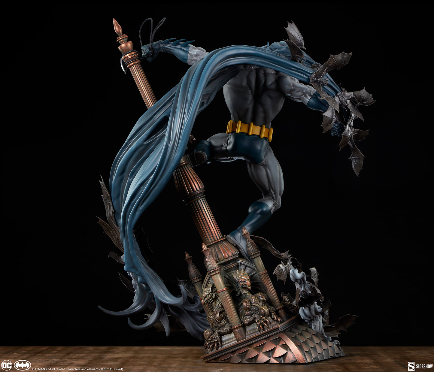 Batman™ Premium Format™ Figure