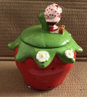 Strawberry Shortcake Sitting Small Sculpted Ceramic Snack Jar