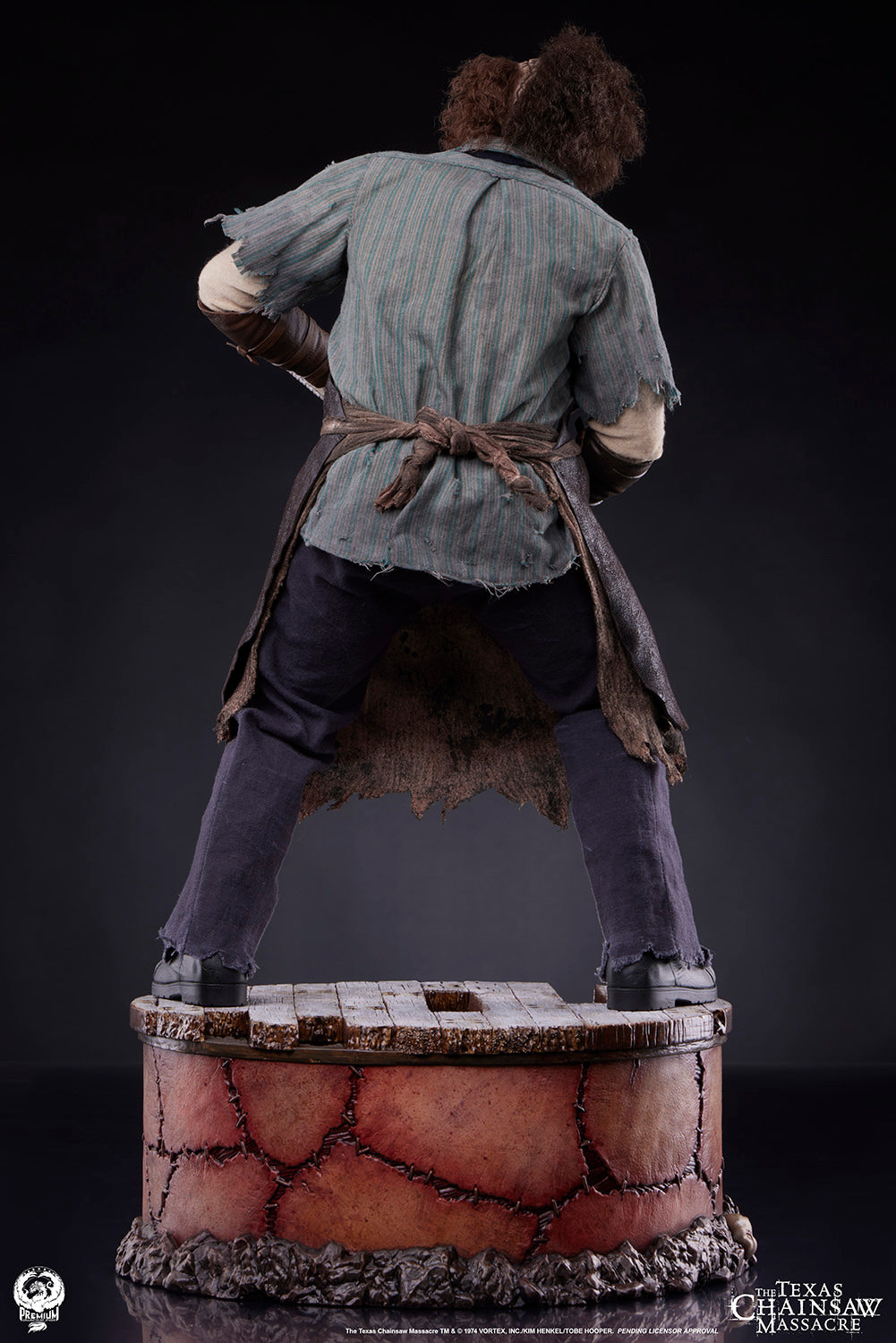 Leatherface Quarter Scale Statue