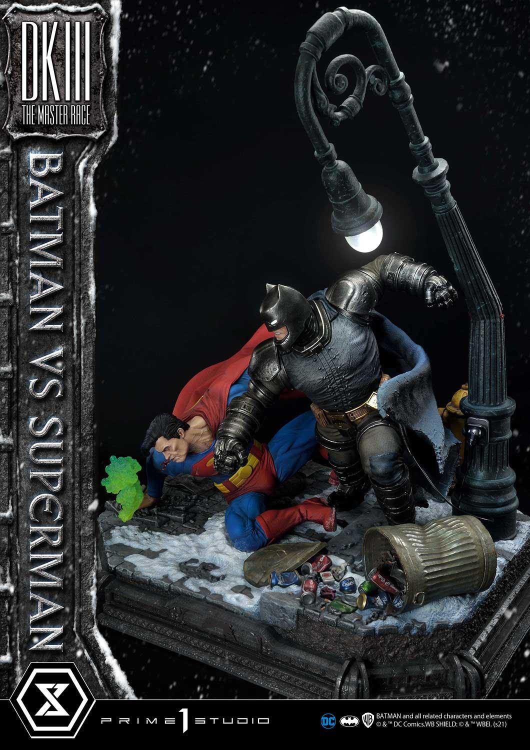 PRE-ORDER Batman versus Superman Statue