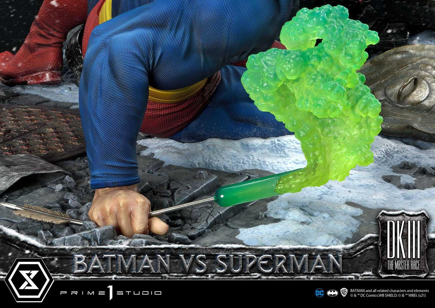 PRE-ORDER Batman versus Superman Statue
