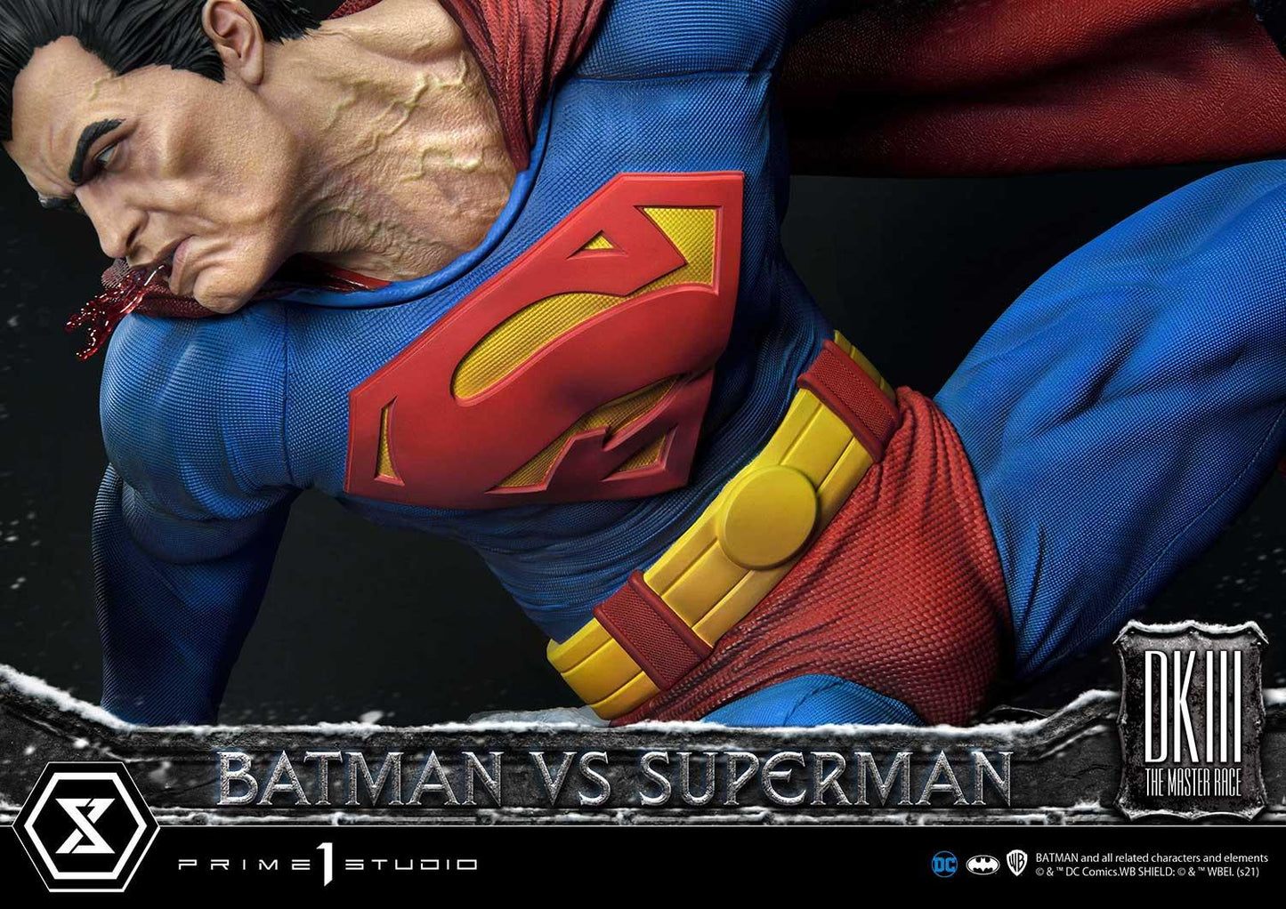PRE-ORDER Batman versus Superman Statue