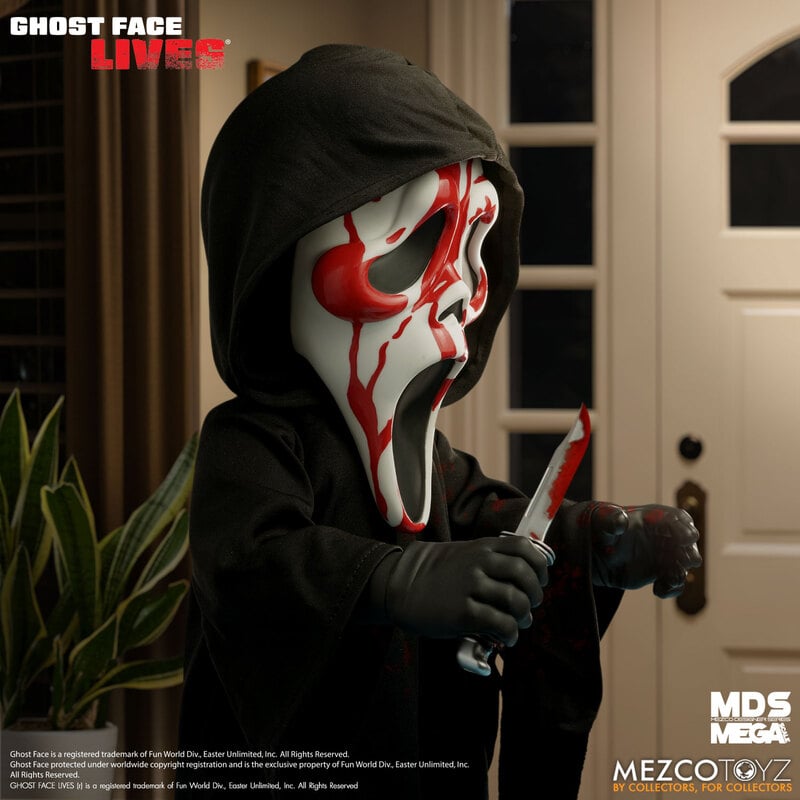 PRE-ORDER Mezco MDS Mega Scale Bloody Ghost Face 15-Inch Figure