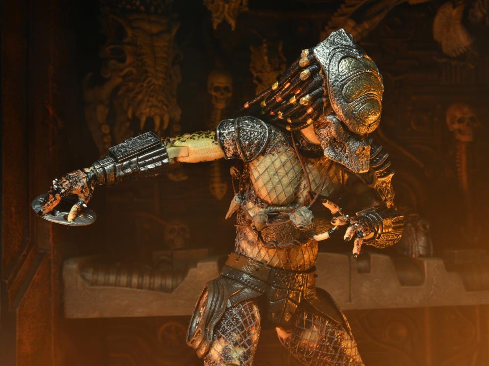 Predator 2 Ultimate Boar Predator Figure