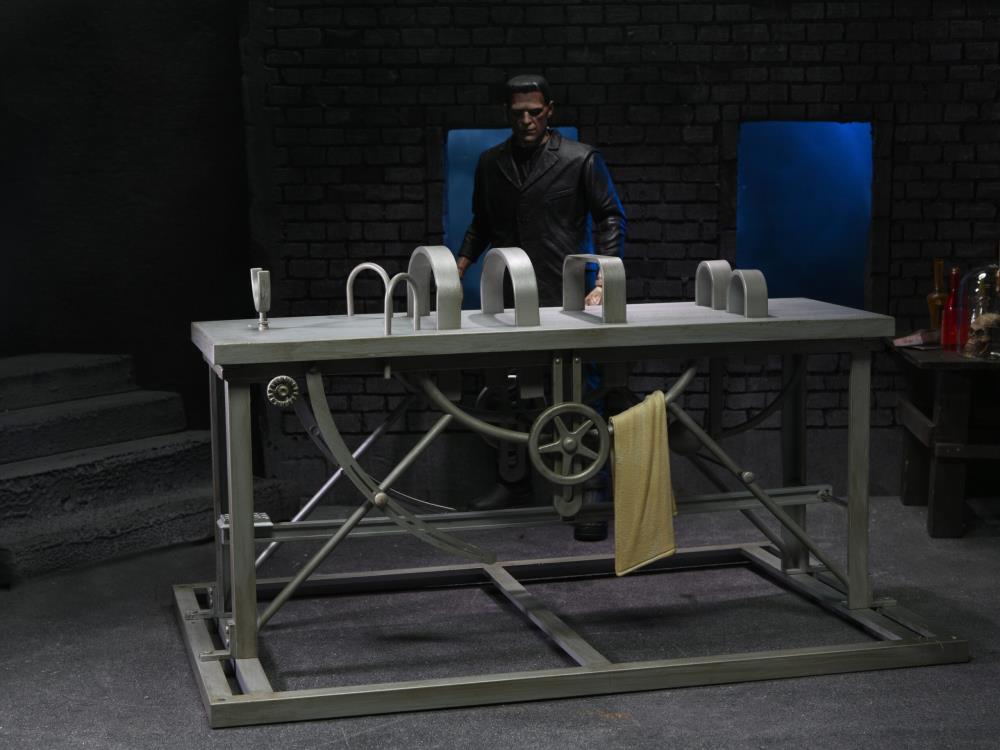 Universal Monsters Frankenstein Accessory Pack
