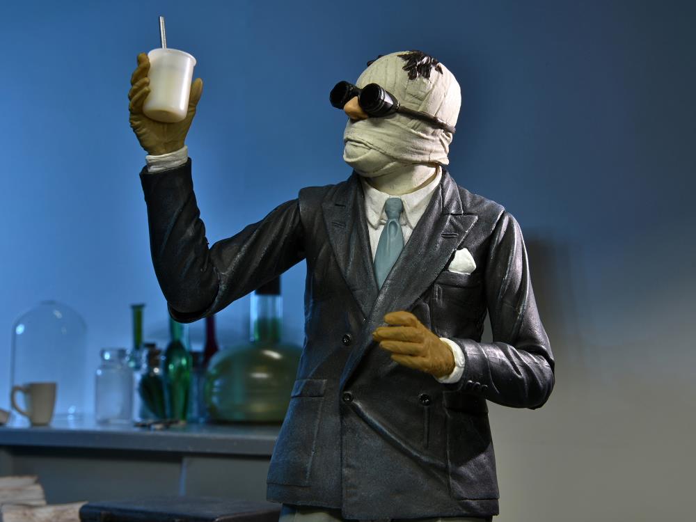 Universal Monsters Ultimate Invisible Man Figure