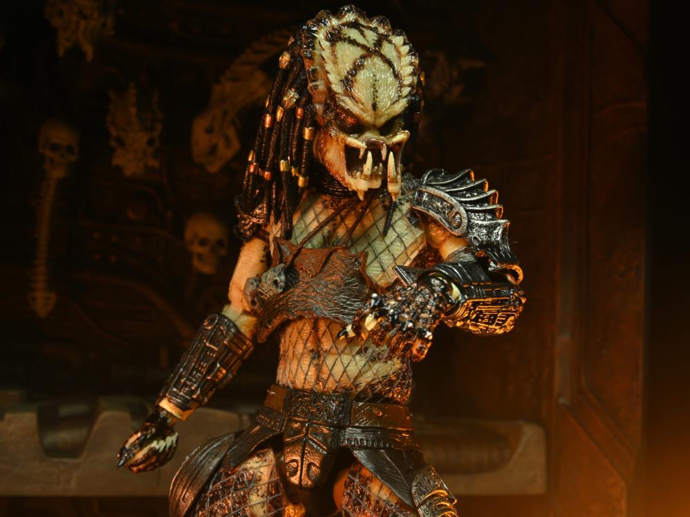 Predator 2 Ultimate Boar Predator Figure