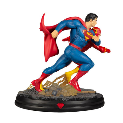 DC Battle Superman Vs The Flash Racing Statue