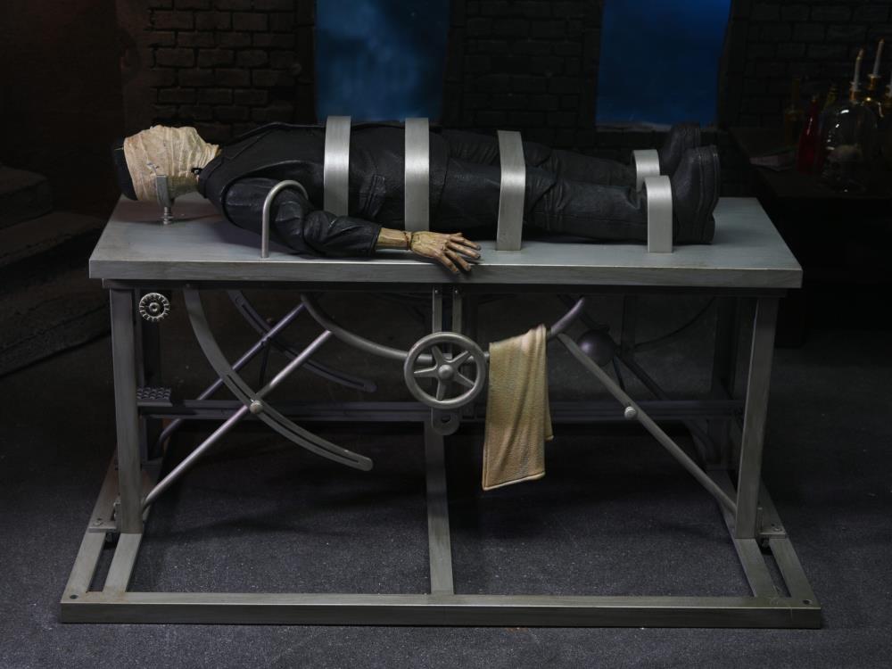 Universal Monsters Frankenstein Accessory Pack