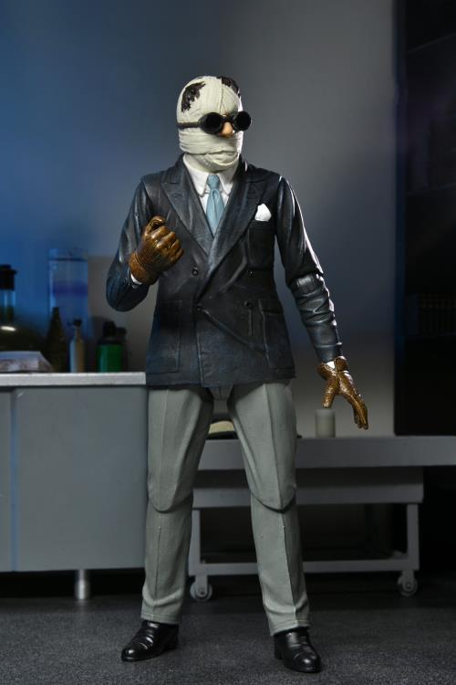 Universal Monsters Ultimate Invisible Man Figure