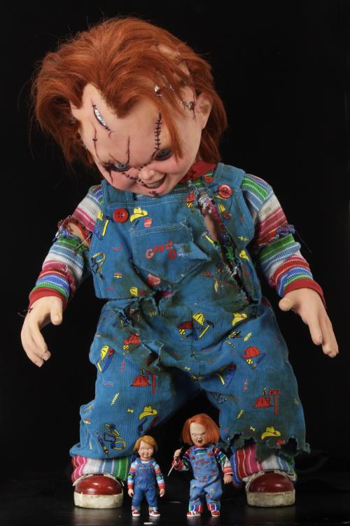 Bride of Chucky Life-Size Chucky Replica