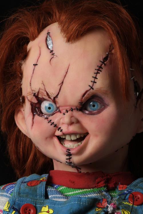Bride of Chucky Life-Size Chucky Replica