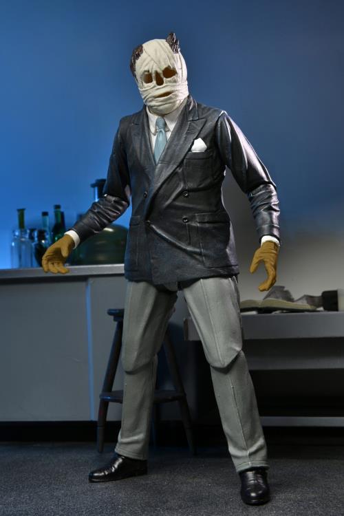 Universal Monsters Ultimate Invisible Man Figure