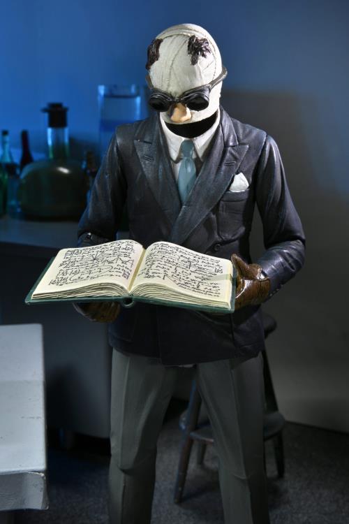 Universal Monsters Ultimate Invisible Man Figure
