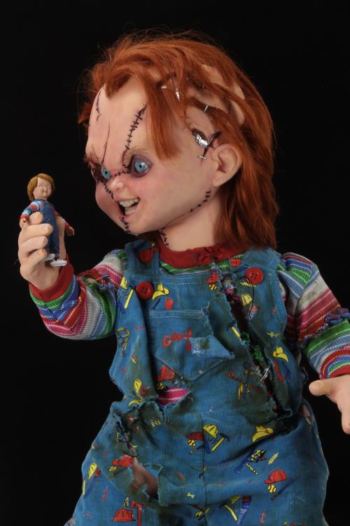 Bride of Chucky Life-Size Chucky Replica