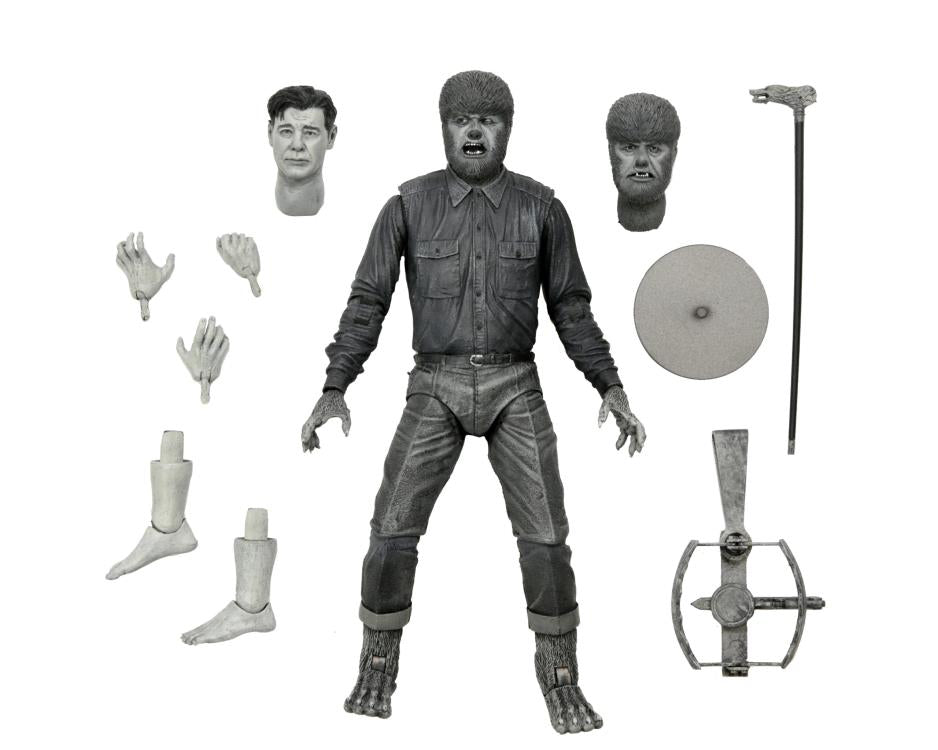 Universal Monsters Ultimate The Wolf Man (Black & White) Figure
