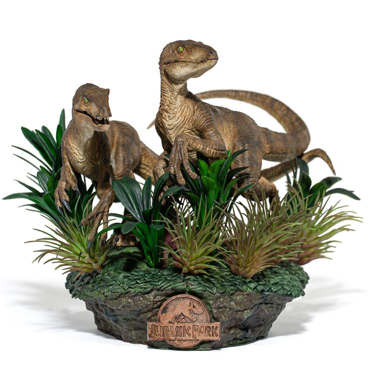 Jurassic Park Just The Two Raptors 1/10 Deluxe Art Scale Limited Edition Statue