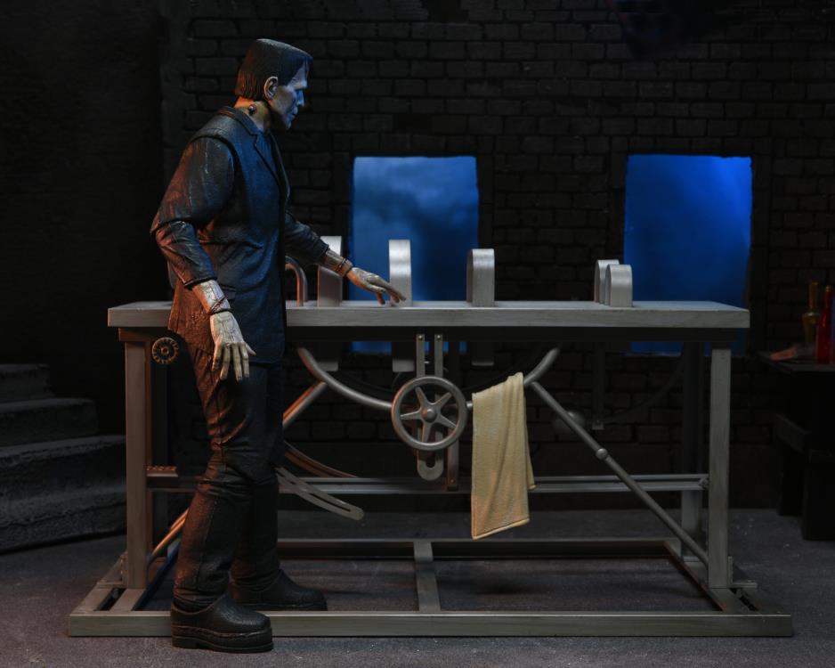 Universal Monsters Frankenstein Accessory Pack