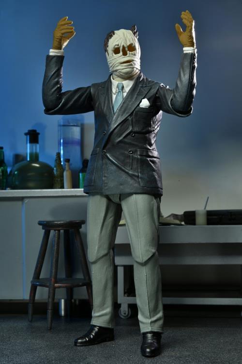 Universal Monsters Ultimate Invisible Man Figure
