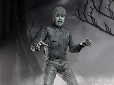 Universal Monsters Ultimate The Wolf Man (Black & White) Figure