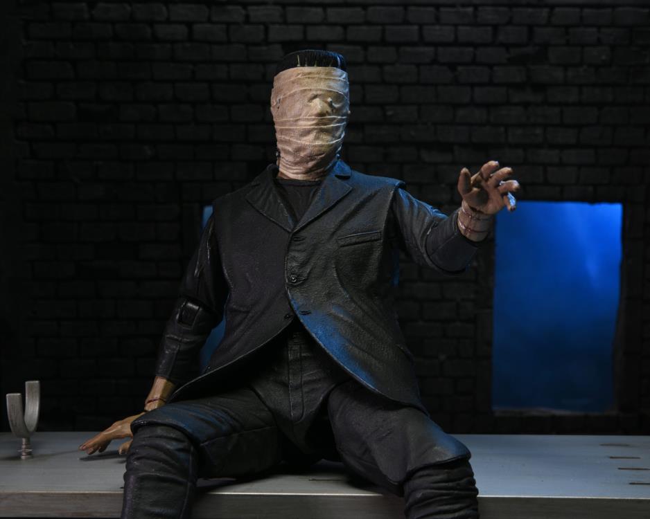 Universal Monsters Frankenstein Accessory Pack