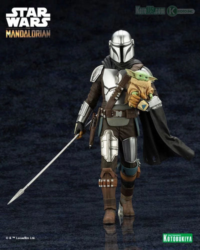 THE MANDALORIAN ARTFX+ MANDALORIAN™& GROGU™ WITH BESKAR STAFF