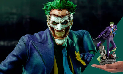 The Joker Deluxe 1:10 Scale Statue by Iron Studios