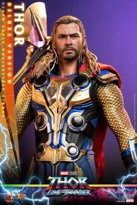 Thor (Deluxe Version) Sixth Scale Figure