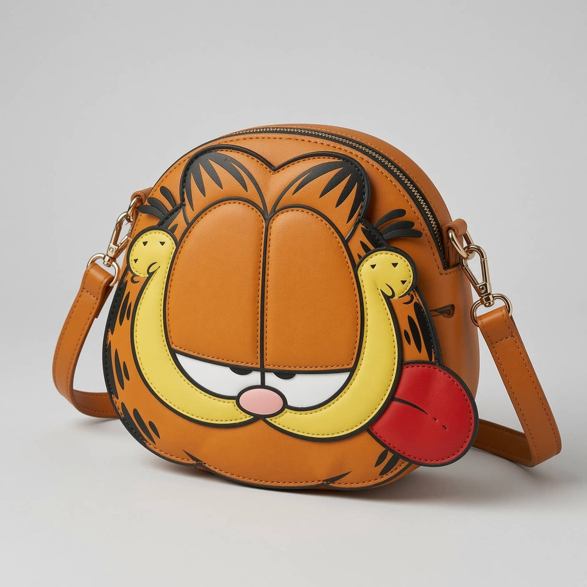 GARFIELD 10" 3-D CROSSBODY BAG W/LONG STRAP