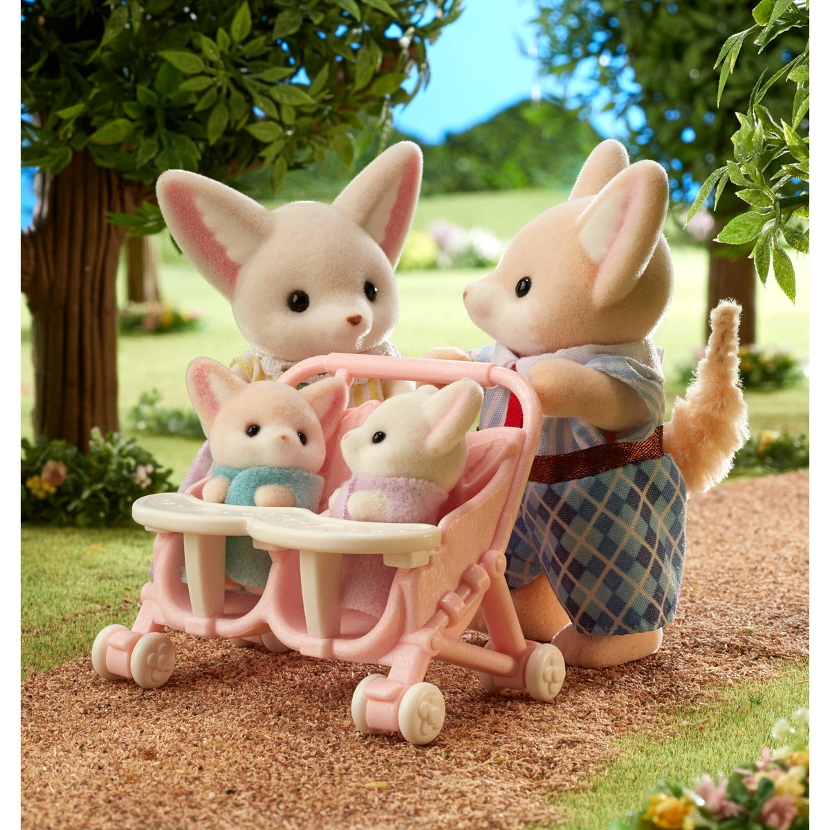 Calico Critters Fennec Fox Family,4 Collectible Doll Figures