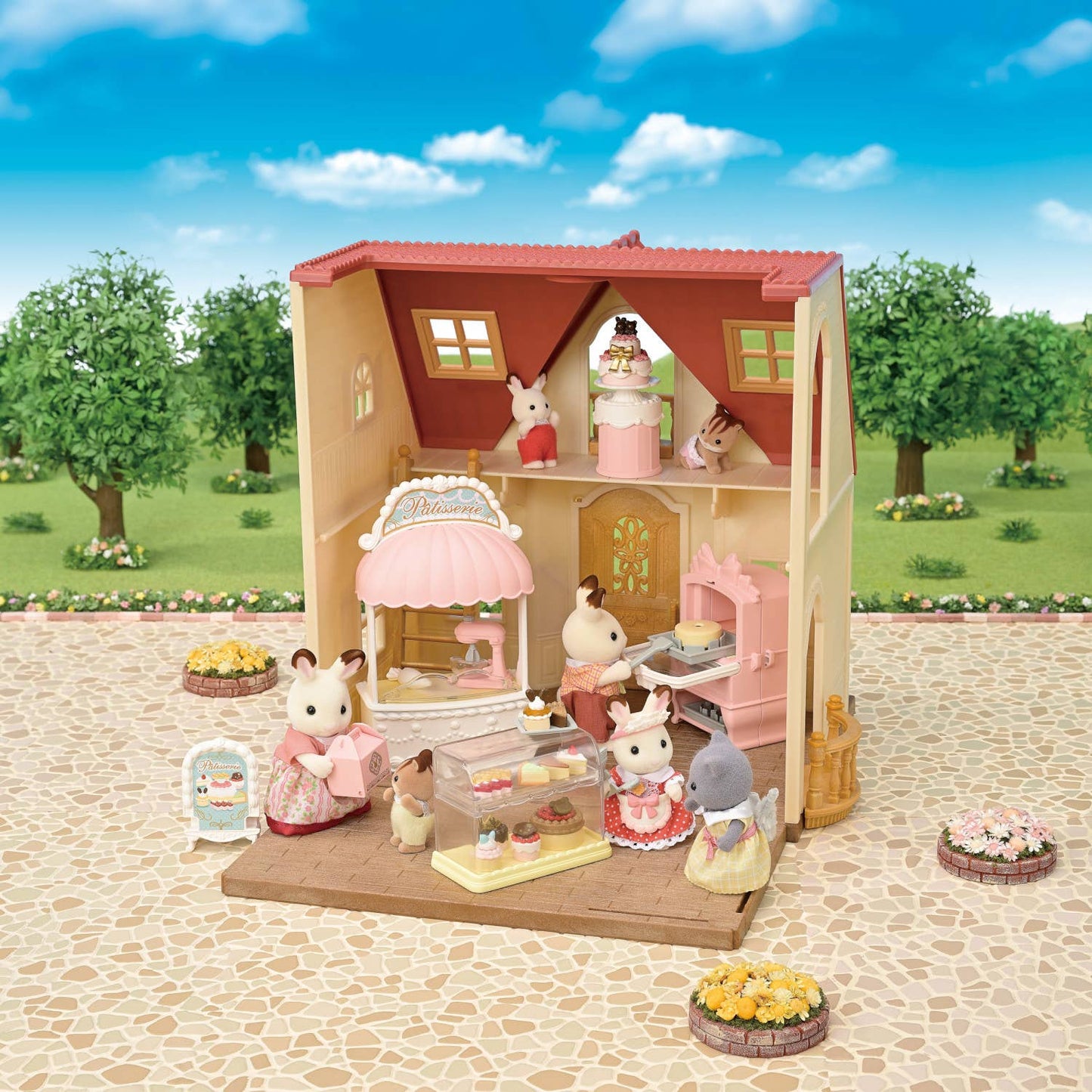 Calico Critters Village Cake Shop Starter Set, Doll Playset