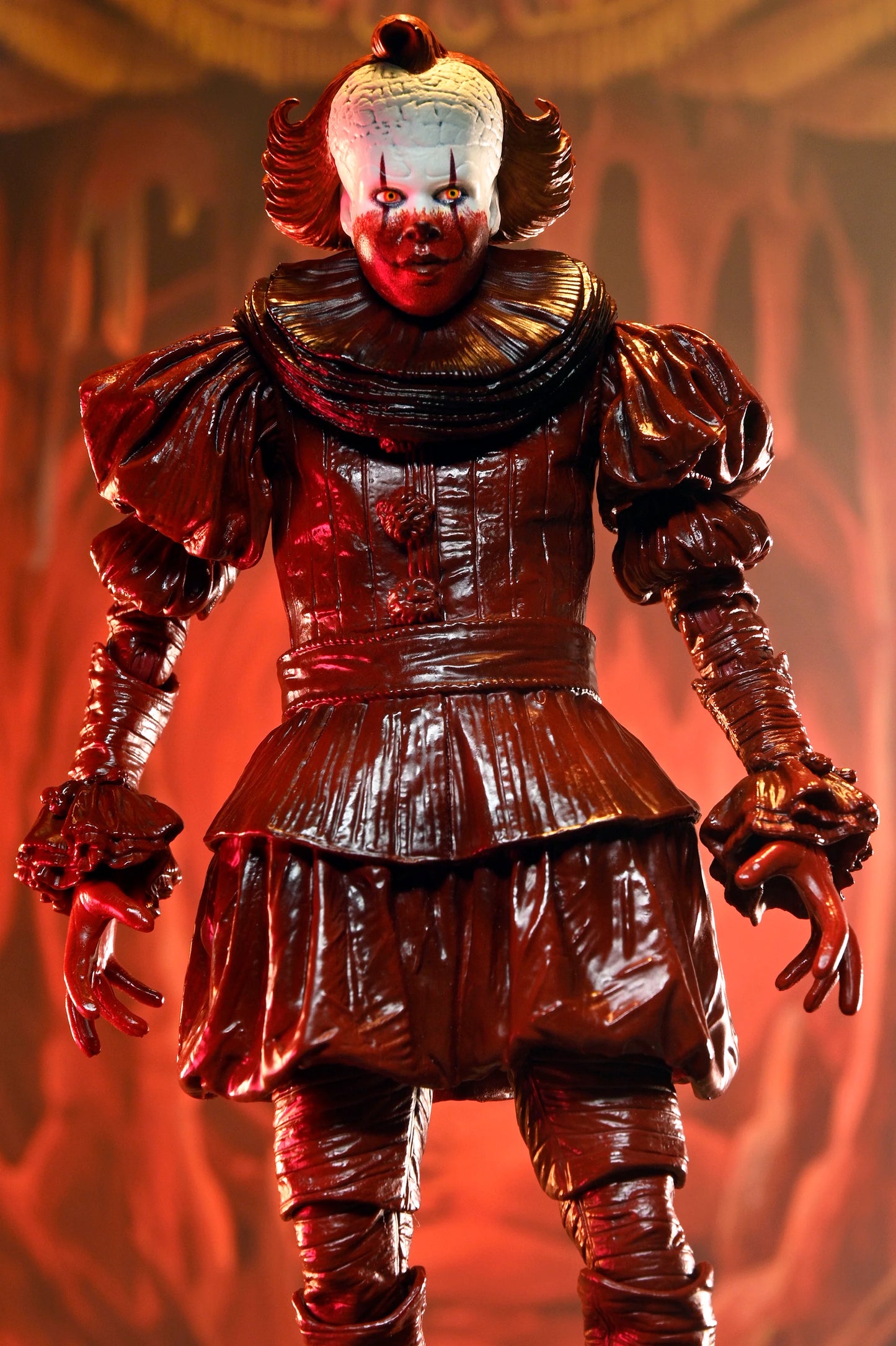 PRE-ORDER WELCOME TO DERRY - 7 INCH SCALE ACTION FIGURE - ULTIMATE BLOOD PENNYWISE