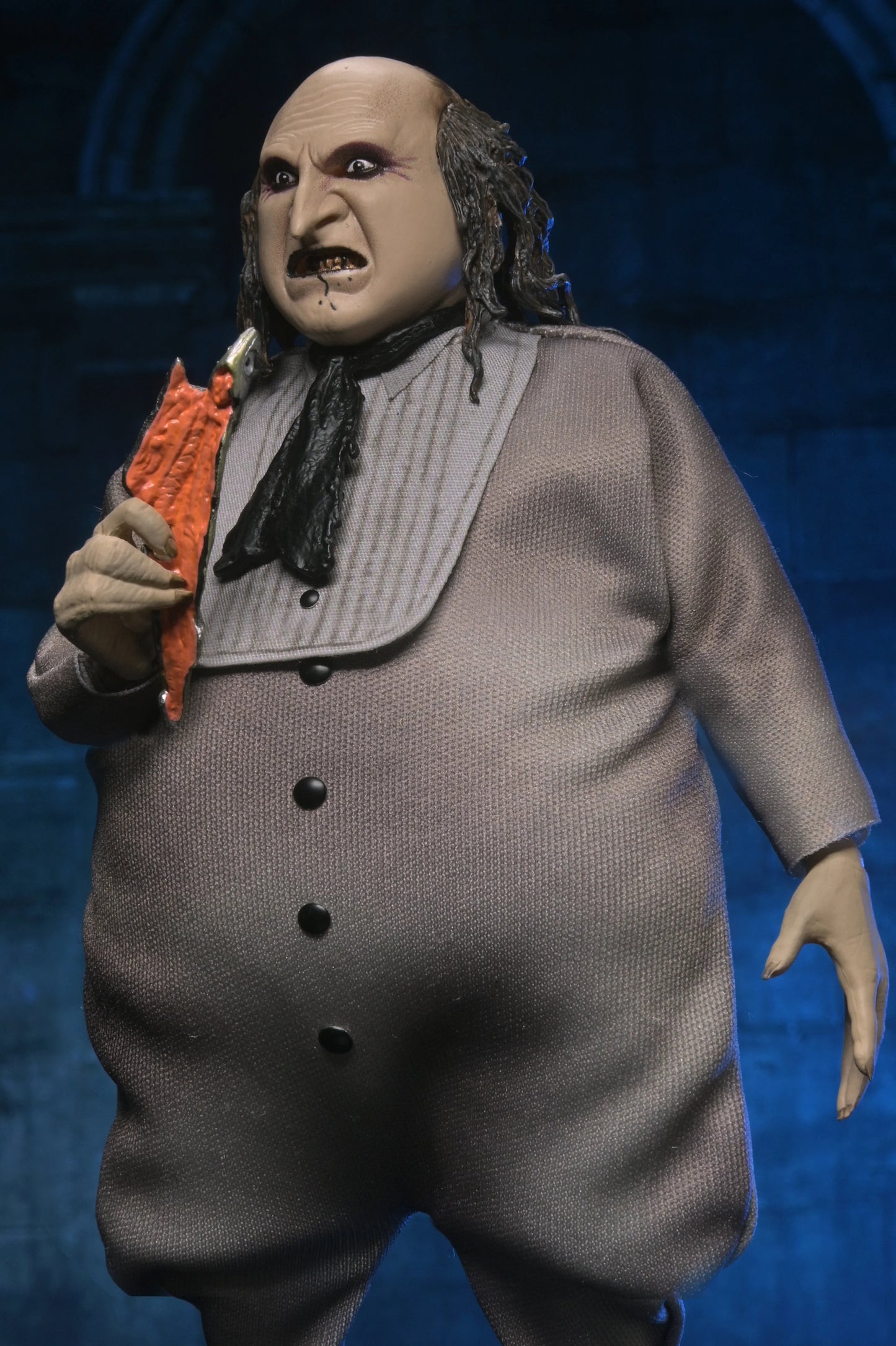 PRE-ORDER BATMAN RETURNS - 8 INCH SCALE CLOTHED ACTION FIGURE - THE PENGUIN