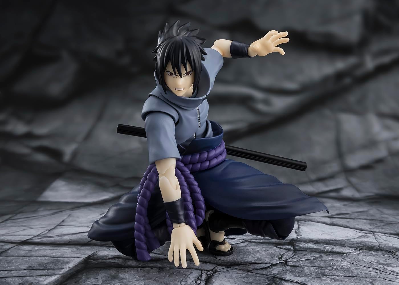 TAMASHII NATIONS Naruto Sasuke Uchiha Solitary Shinobi S.H.Figuarts Action Figure