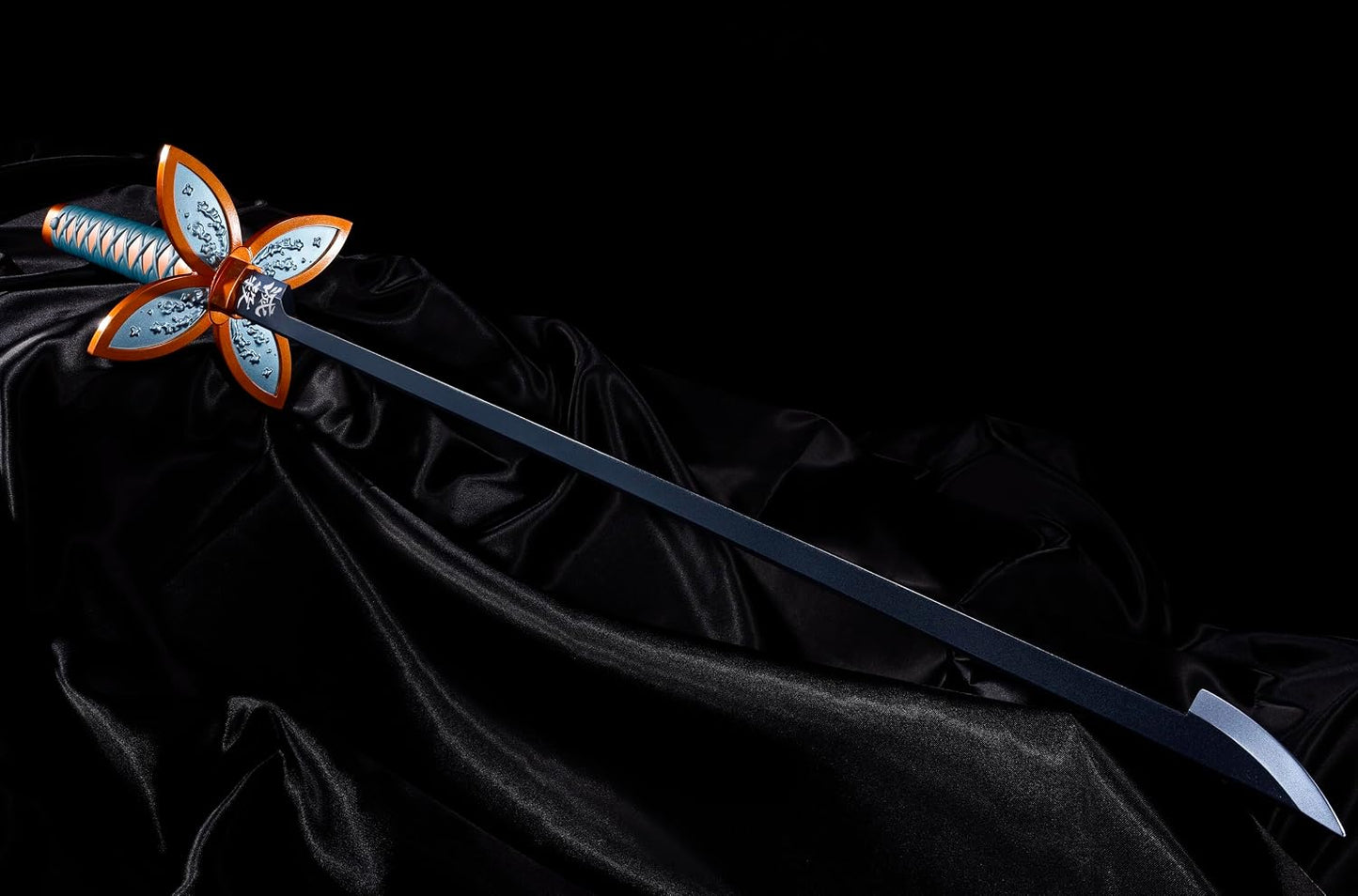 TAMASHII NATIONS Demon Slayer: Kimetsu no Yaiba Nichirin Sword Shinobu Kocho Replica PROPLICA