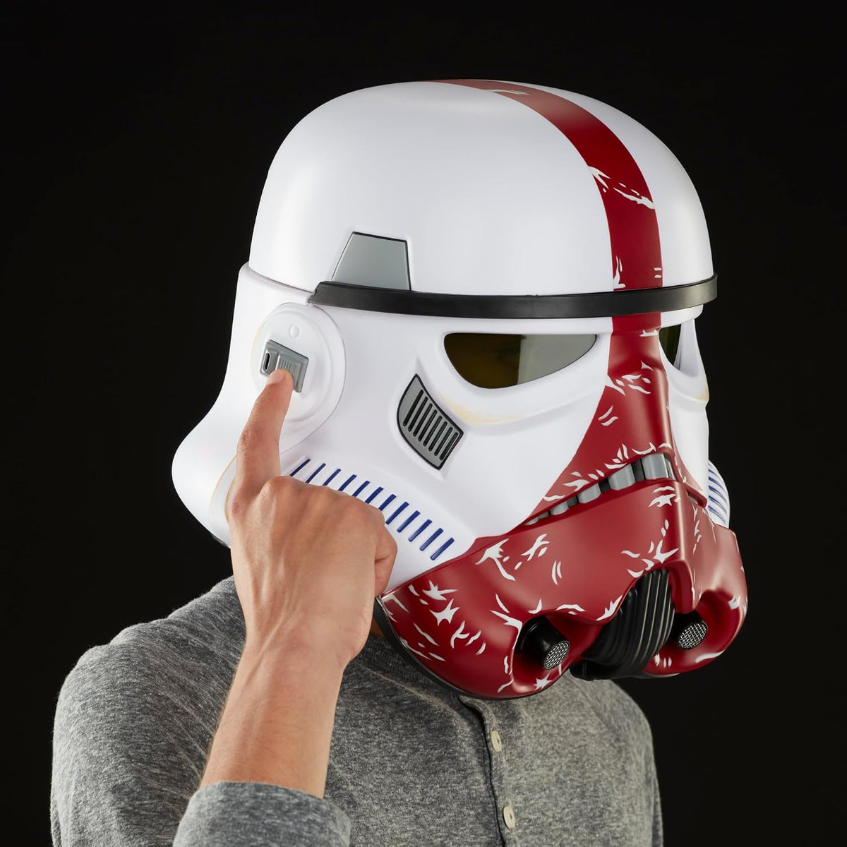 Star Wars The Black Series The Mandalorian Incinerator Stormtrooper Electronic Voice-Changer Helmet