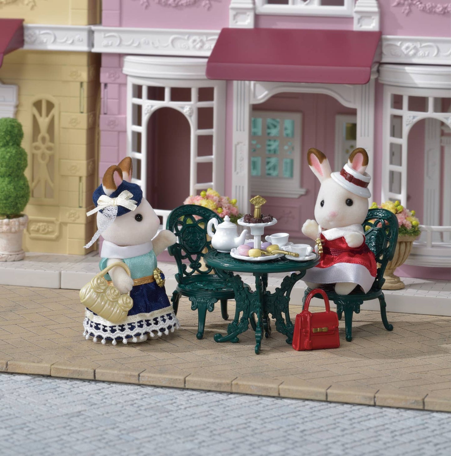 Calico Critters Town Series Tea and Treats Set