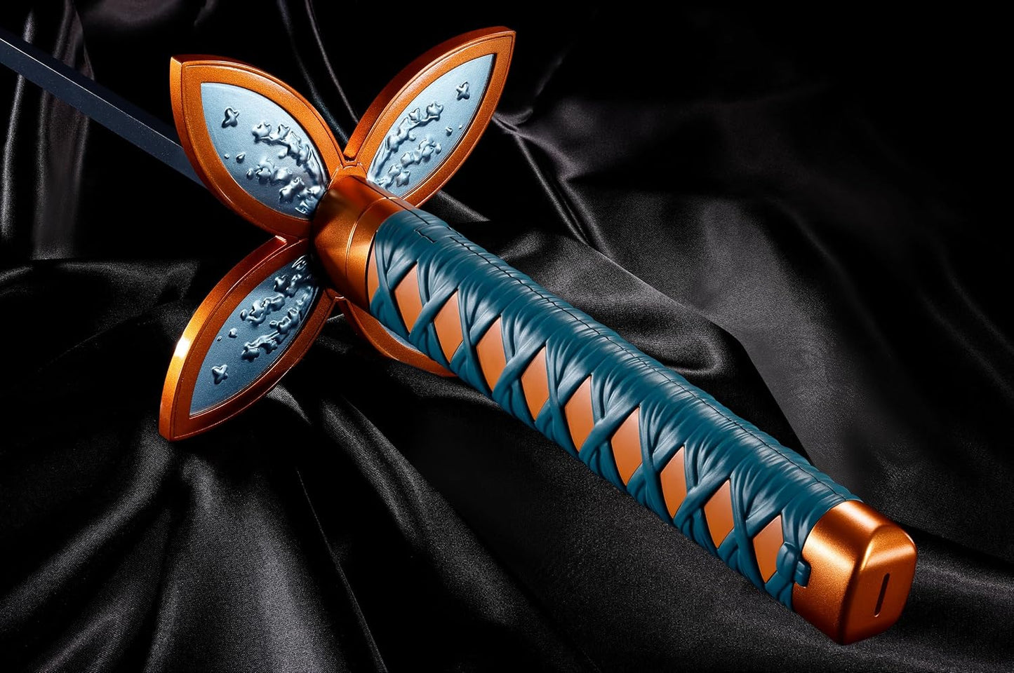 TAMASHII NATIONS Demon Slayer: Kimetsu no Yaiba Nichirin Sword Shinobu Kocho Replica PROPLICA