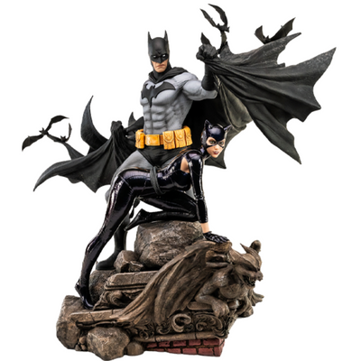 PRE-ORDER Batman & Catwoman Reunion Statue