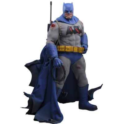 PRE-ORDER Batman™ (Battle Damaged Version)