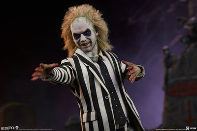 PRE-ORDER Beetlejuice Sixth Scale Figure