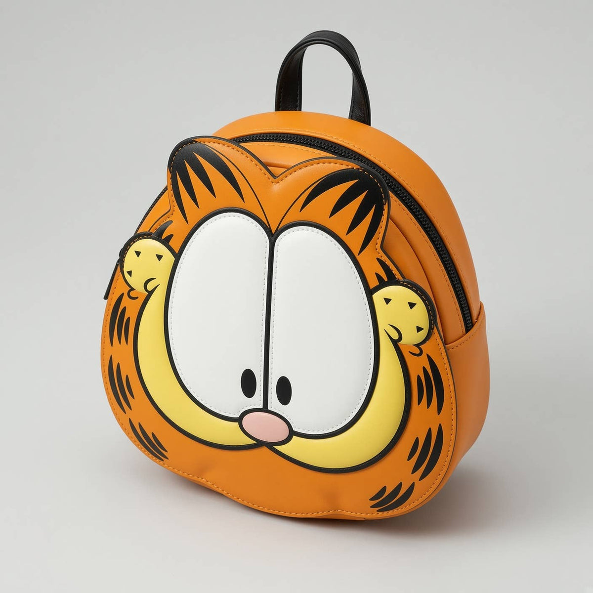 GARFIELD 12" BP PU LEATHER W/EMB, APPLIQUE & 3-D DETAILS