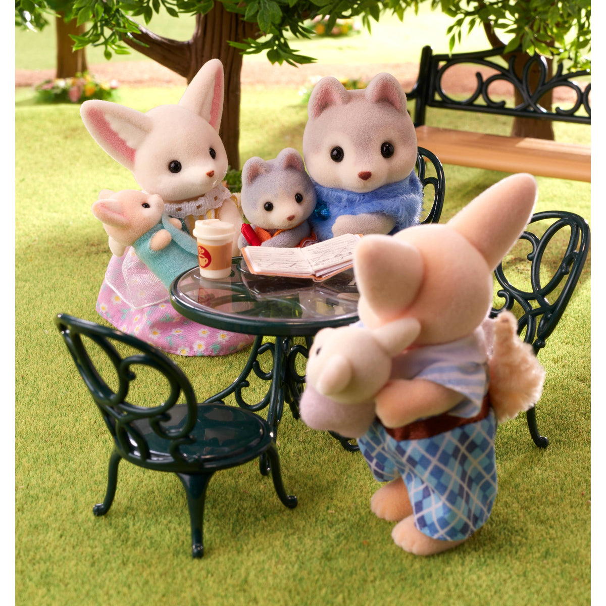 Calico Critters Fennec Fox Family,4 Collectible Doll Figures