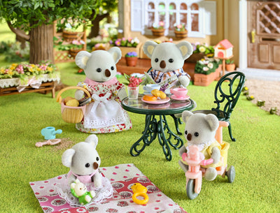 Calico Critters Koala Family, 4 Collectible Doll Figures
