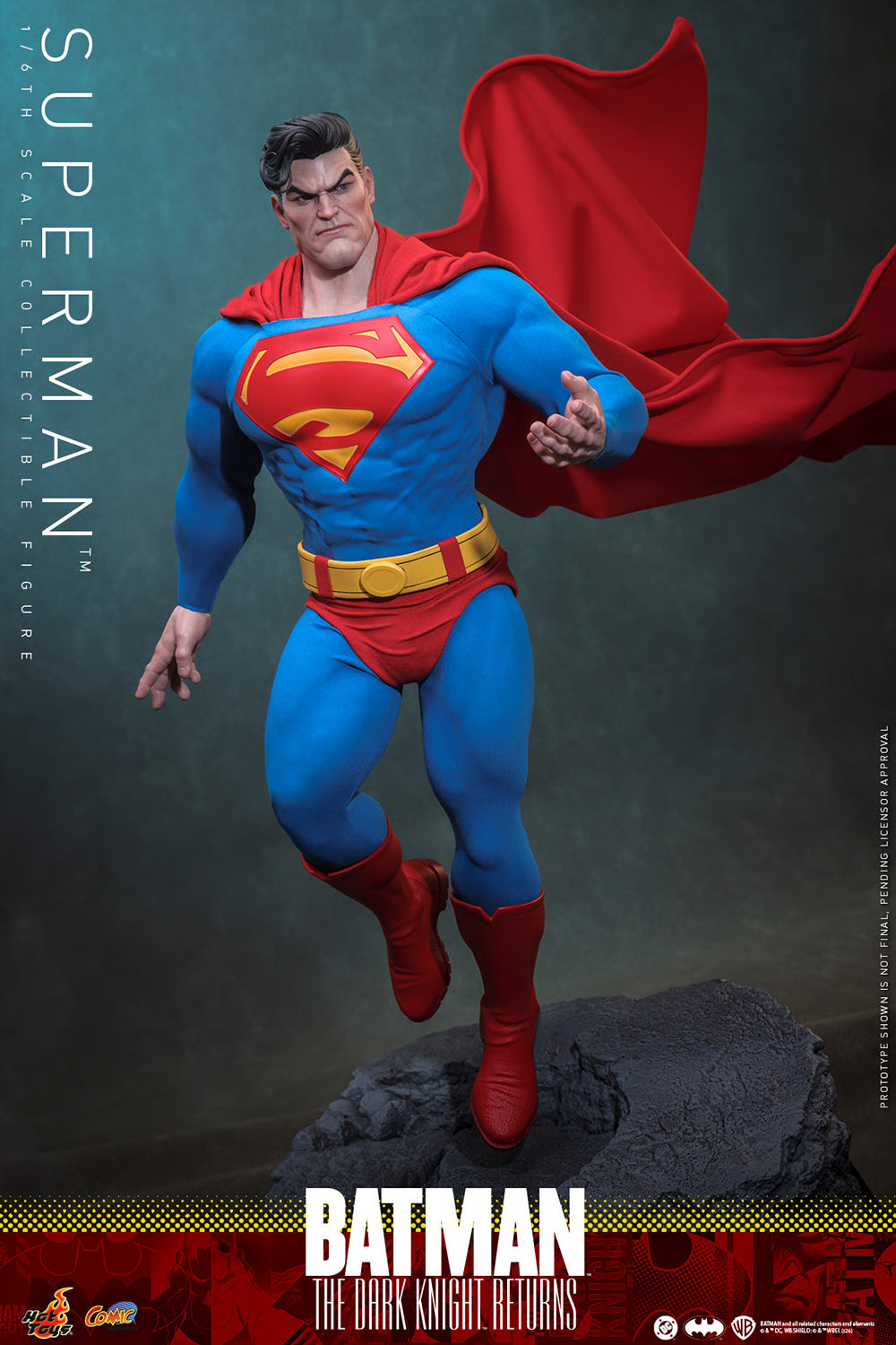 PRE-ORDER Hot Toys Batman: The Dark Knight Returns Superman Sixth Scale Figure